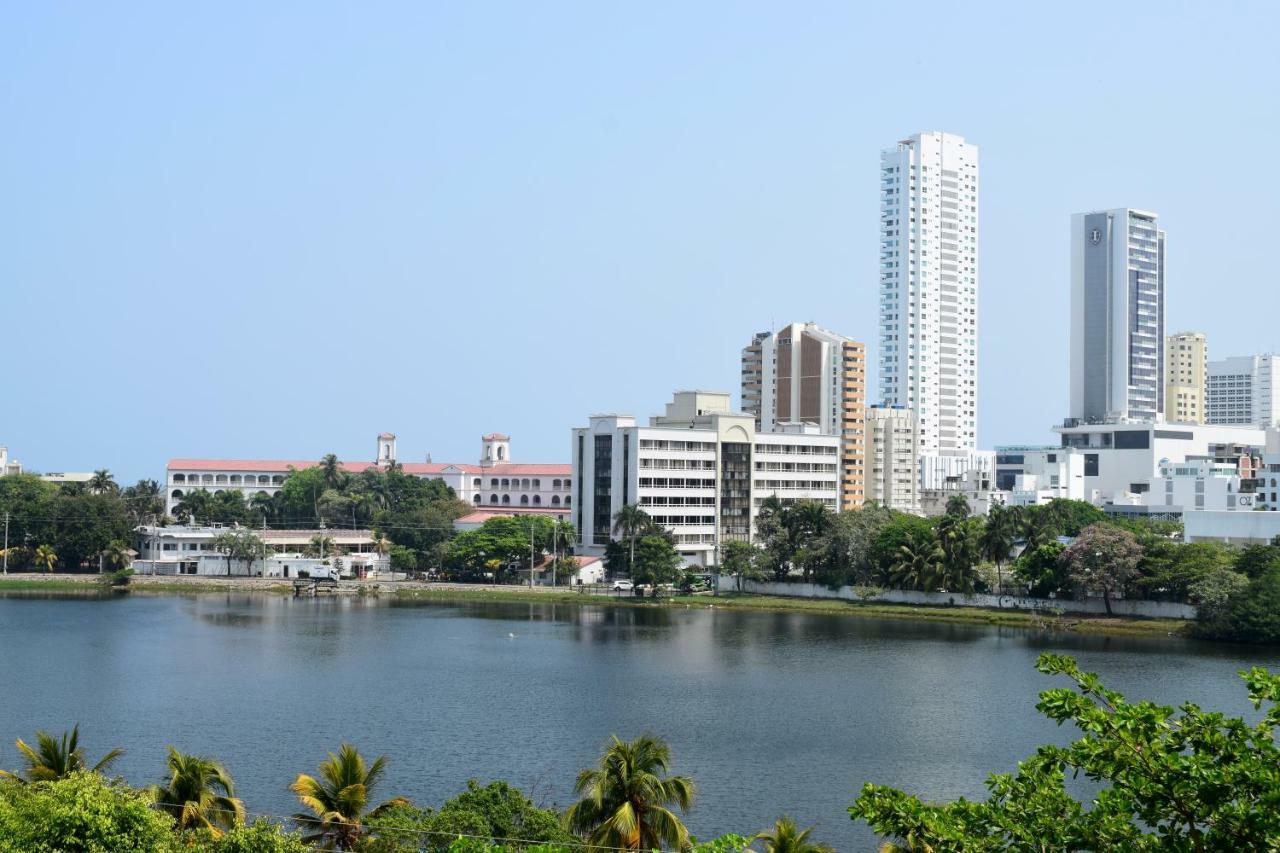 Apartamentos Laguito Cartagena エクステリア 写真